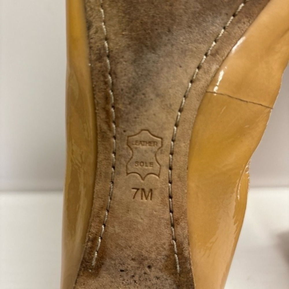 Tory Burch Ballet Flats Womens Size 7 Beige Tan With Gold Logo Medallion - Picture 9 of 15